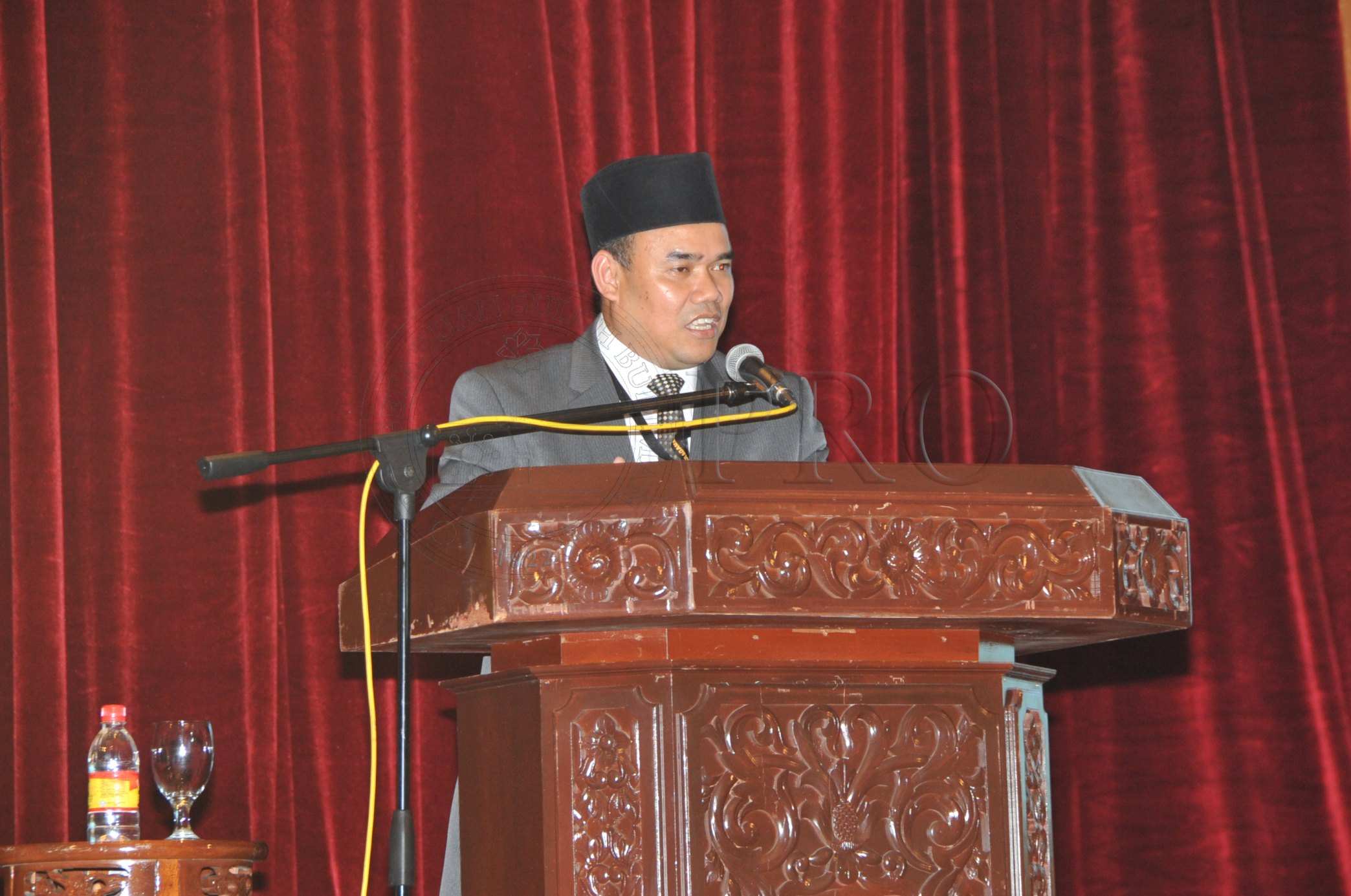 PRO 14 44 EPZB PRO 6134